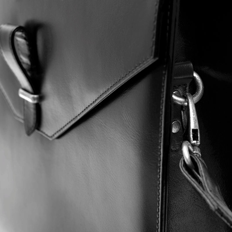 Leather Messenger Bag for Men in Midnight Black, Oscar by Obi Pelle#Color_Midnight Black