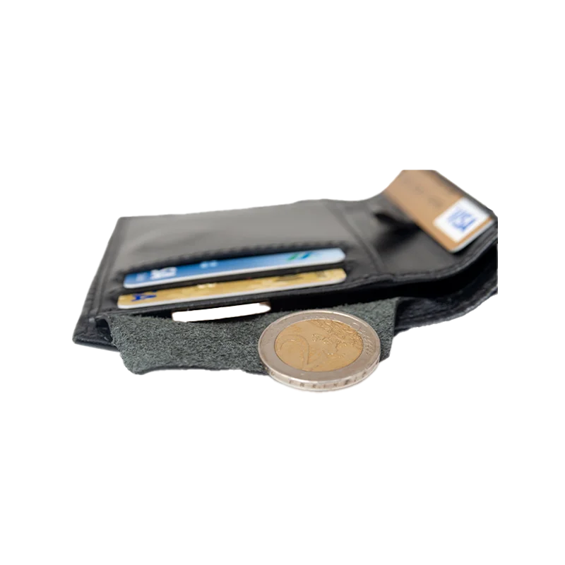 Leather Wallet for Men in Midnight Black, Rio by Obi Pelle