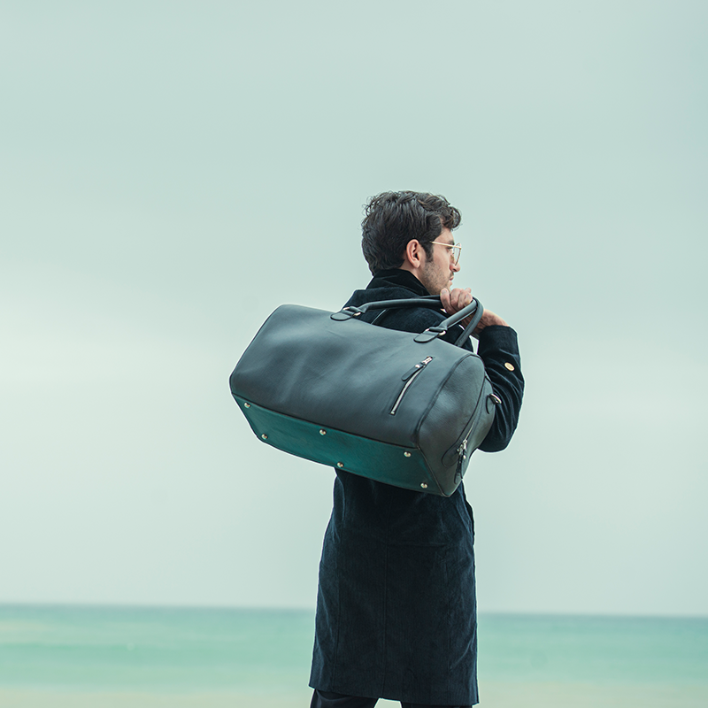 How to Choose the Right Leather Travel Bag