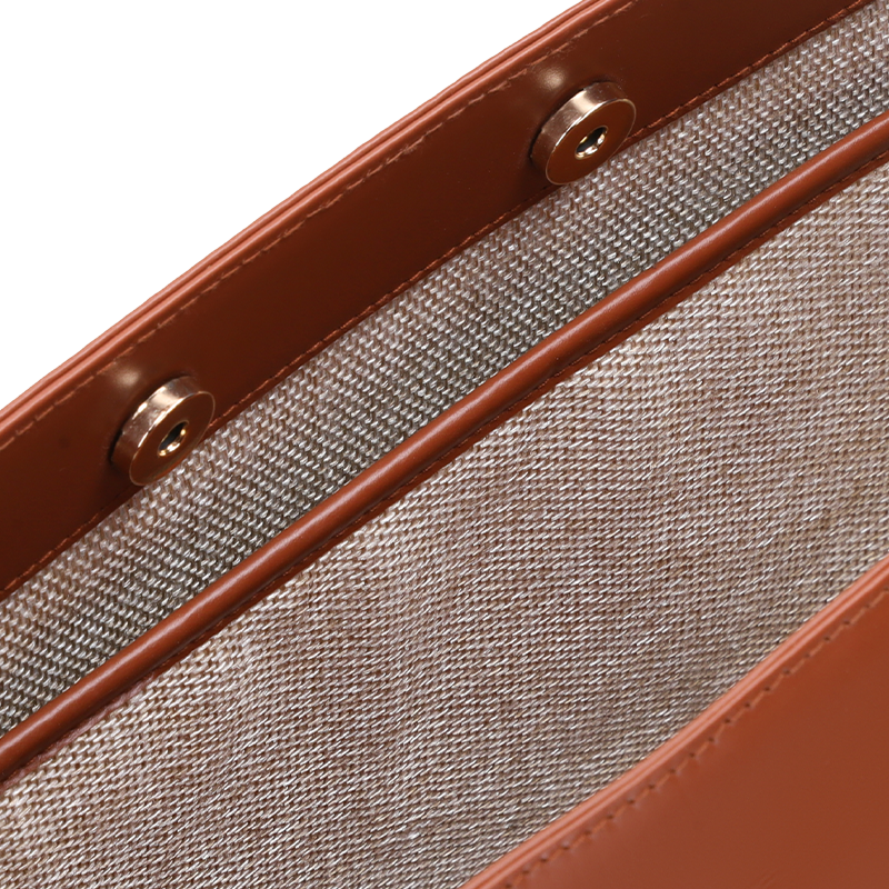 #color_Delta Tan