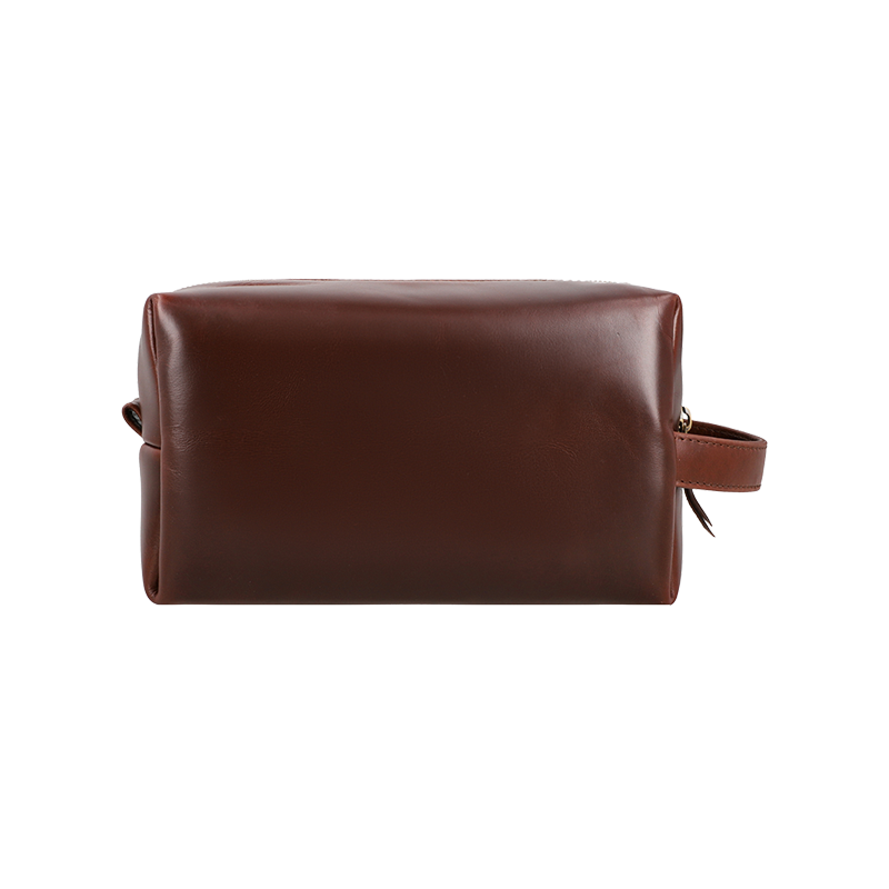 Leather Wash Bag for Men in Crazy Brown, Walter by Obi Pelle